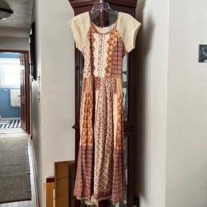 Newport News size 8 100% cotton made in India RN 82631 Style-D-1782